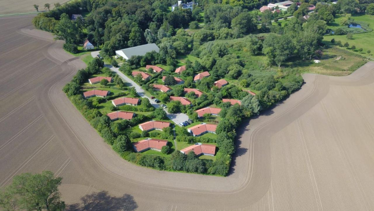 Hohendorf  Kranich Poolferienhausヴィラ エクステリア 写真