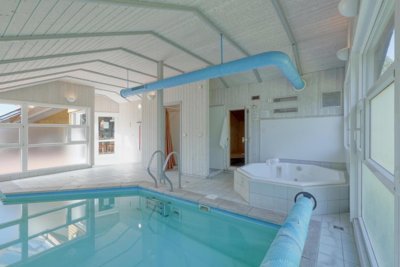 Hohendorf  Kranich Poolferienhausヴィラ エクステリア 写真