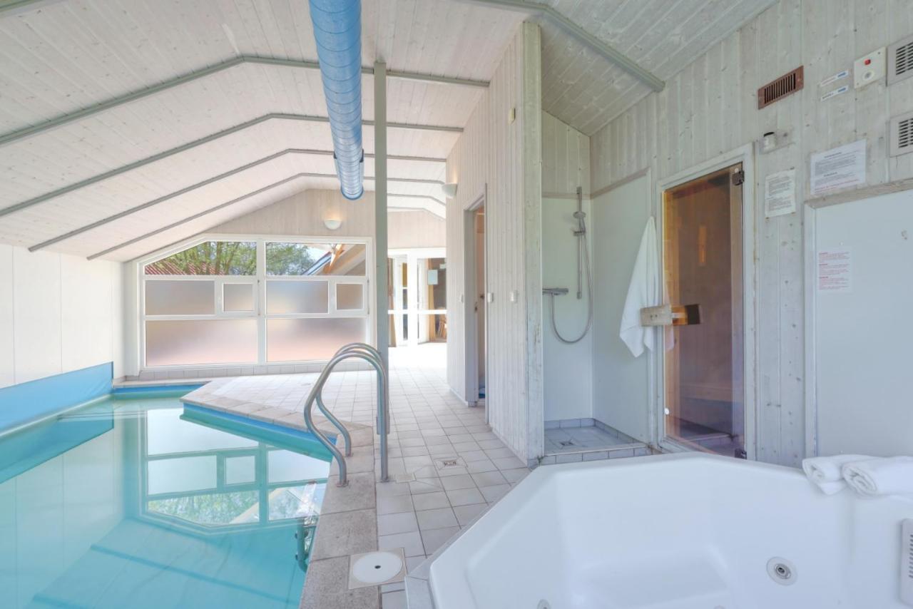 Hohendorf  Kranich Poolferienhausヴィラ エクステリア 写真