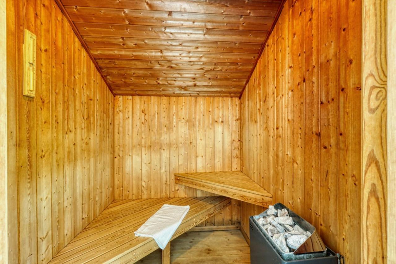 Hohendorf  Kranich Poolferienhausヴィラ エクステリア 写真